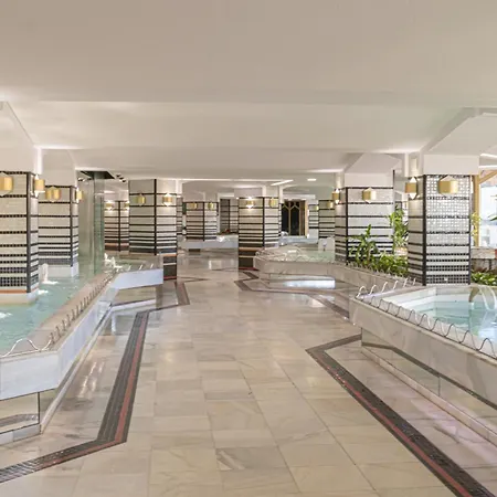 Benalbeach With Pools And Seaview - Happy Apartment